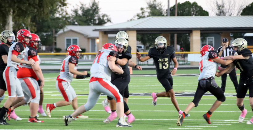 REMAIN UNDEFEATED The #1 D2 team in the state, the Jayton Jaybirds defeated Lueders-Avoca Raiders 52-0Thursday night at home.This week the Jaybirds travel to Aspermont to face the Hornets in a battle of the undefeated district rivals. | JAYTON YEARBOOK PHOTOS