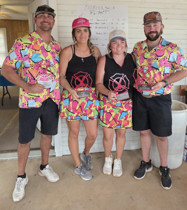 1st place went to the team of Chance and Whitney Bingham with Garrett and Autumn Jameson, with a 32/32 – 63 (9 under)