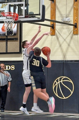 Jaybirds change sports, continue winning ways