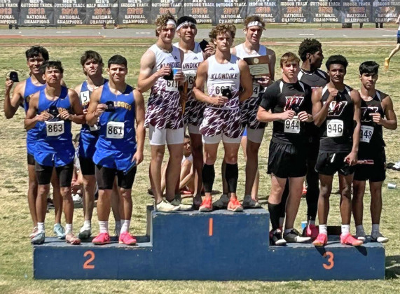 In the boys 4x200 relay, the team of Ace Walker, JD Hamilton, Margartio Pesina and Josh Ortiz took 2nd Place and are State qualifiers.