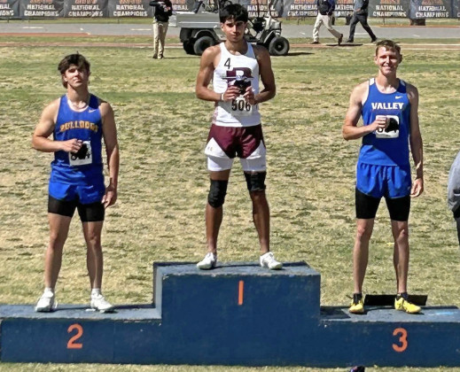 Ace Walker placed 2nd in the 200 meter event and is a State qualifier.