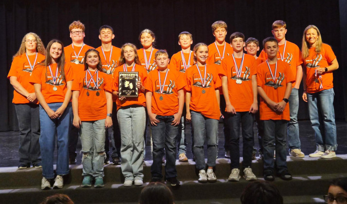 JH OAP HONORS The Jayton One Act Play company placed 2nd overall last week in Hamlin, and several students earned individual awards. In Crew awards, Best Stage Manager went to Lorabelle Smith; in Acting awards, Liam Baldridge, Brighton Cruse, Ivy Vargas were named to Honorable Mention All-Star Cast, and Zoey Arnold, Carson Stanaland made All-Star Cast. | COURTESY PHOTO