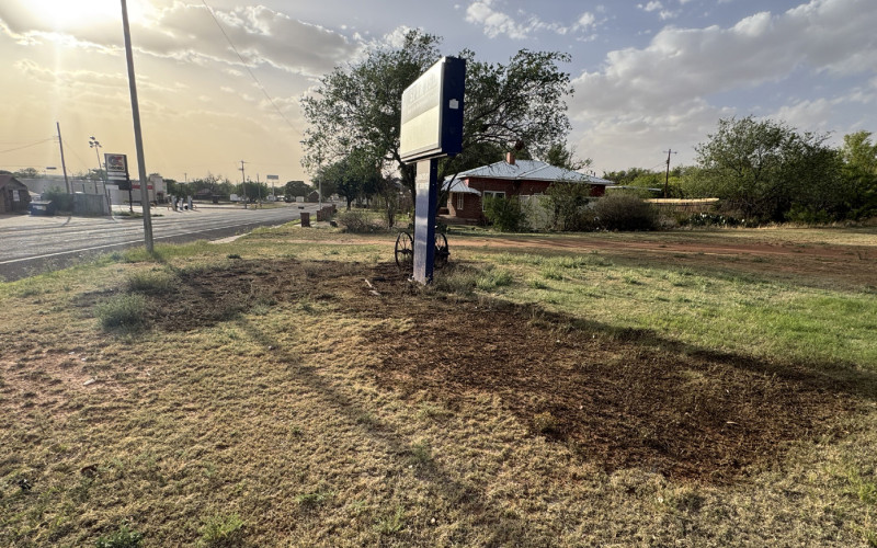 Good Samaritans douse small grass fire in front of Spur Visitor Center April 26