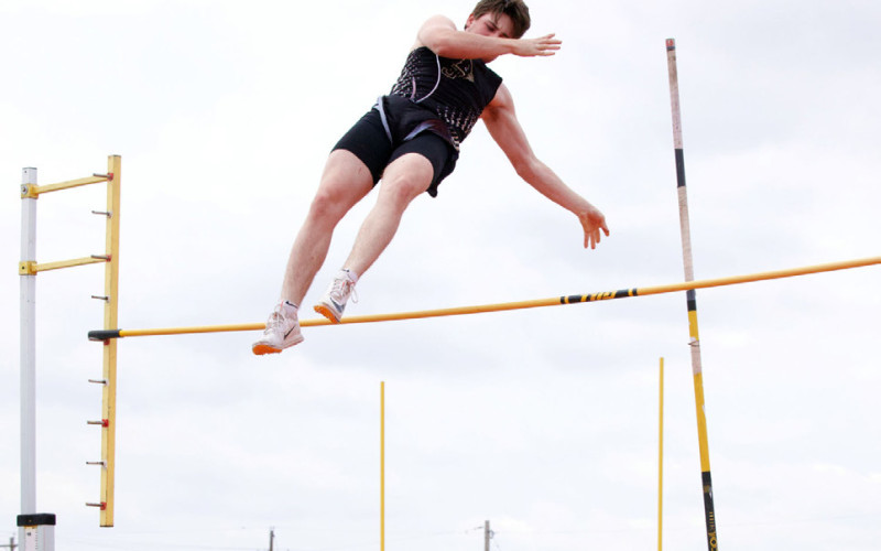 CUTTER LEE took 2nd place in the pole vault and advances to regionals. | SHERI BATY PHOTOS