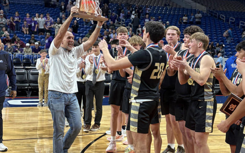 SPOTLIGHT ON JAYTON BOYS BKB STATE CHAMPS