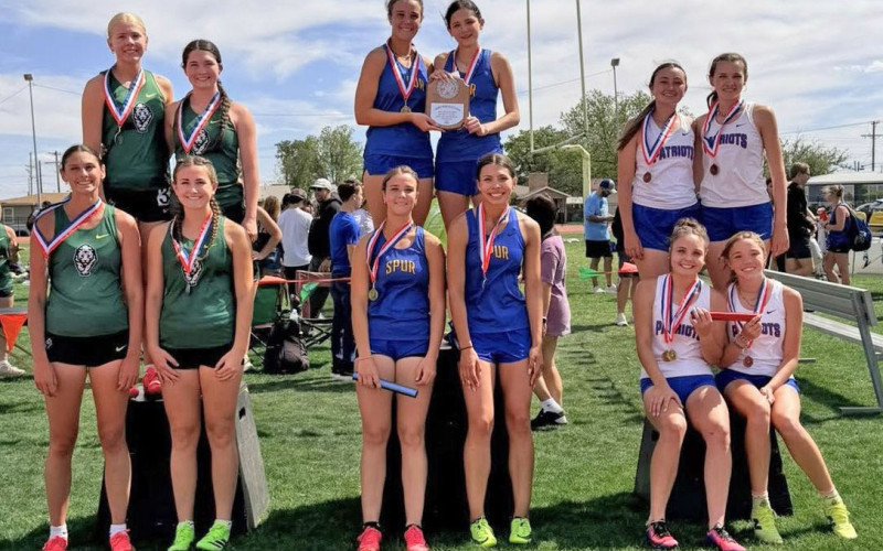 Spur advances eight to regional track