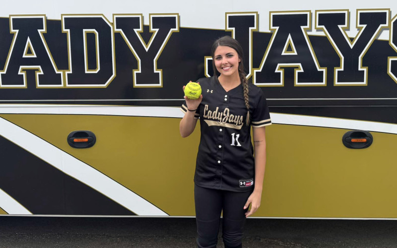 Jayton wins district tennis championship