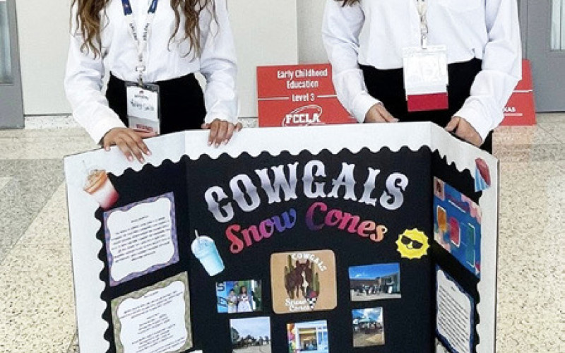 ON TO NATIONALS Paisley Smith and Allie Weiser earned 1st place in Entrepreneurship for Spur FCCLA at the recent state competition. MORE PHOTOS, PAGE 4 | COURTESY PHOTOS