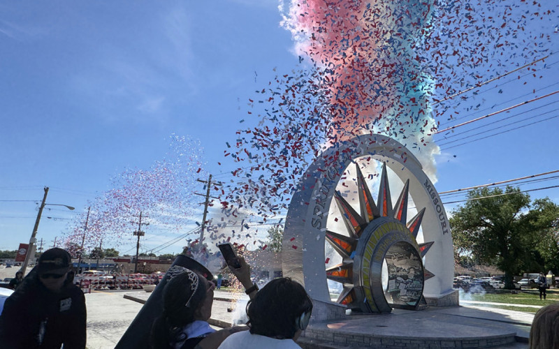 QUEEN’S GATE in Springfield, the newly dedicated monument to the Birthplace of Route 66, provides a new photo op in the“Queen City of the Ozarks,” third-largest city in Missouri and home to a wide array of dining experiences.