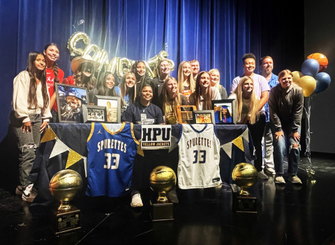 Spur’s Maben, Walker sign to compete at college level