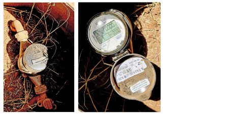 SMART WATER The City of Spur contracted recently to install “smart” barcode-readable water meters, avoiding the need for city techs to manually read the oldstyle dial meters. The new meters, which take only a few minutes to install, have been going in this week. To check your own meter, flip up the hinged plastic cap (left) and read the gallons on the LED screen of the meter — which also contains a barcode identifying your meter. | THE TEXAS SPUR