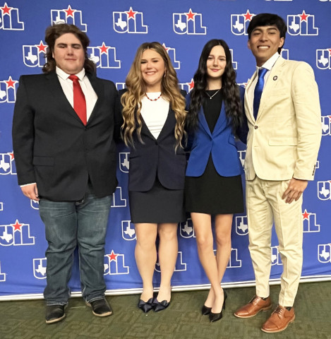 STATE COMPETITION Spur High School had two teams competing last week at the State UIL CX meet. From left: senior Steven Hulme, senior Dana Parnell, junior Saegan Molina, and senior Josh Ortiz. The students are coached by Myles Hammack. | SUE JANE SULLIVAN