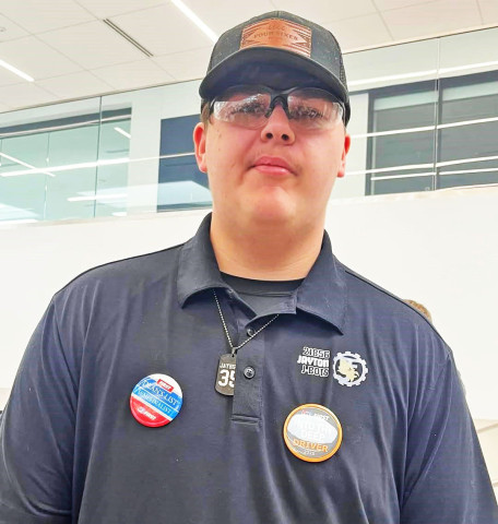 JAYBIRD HONOR Congrats go to Hunter Abernathy of Jayton-Girard ISD for being named one of three finalists from the Central-West area for the Dean’s List Award in robotics. He now advances to the World Robotics Tournament in Houston in April. | COURTESY PHOTO