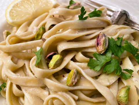 NUTTY-LEMONYGOODNESS oozes from this twist on a familiar fettucini dish. | ANGELINA LaRUE PHOTO