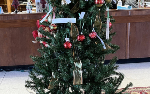 DICKENS ANGEL TREE The Dickens County Angel Tree, located in the Spur Security Bank lobby and sponsored annually by the Dickens County Child Welfare Board, is ready for angel pickups. All gifts for the anonymous recipients must be dropped off at Spur Security Bank . Please leave gifts unwrapped and put them in a plastic bag.The ChildWelfare Board appreciates all generous donations. | TEXAS SPUR PHOTO