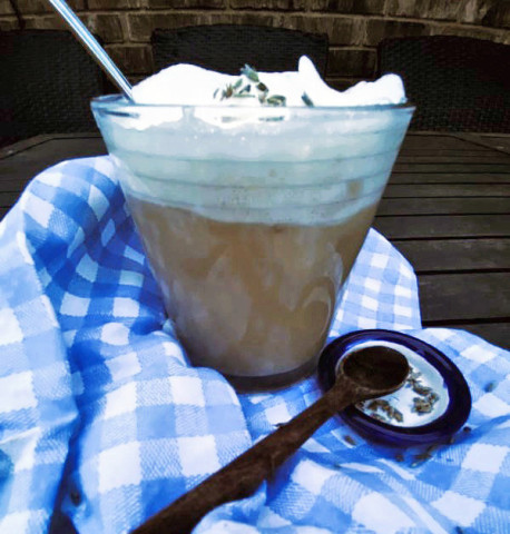 HOTORCOLD, let this London Fog roll in to your kitchen next time you get a hankering for a custom beverage. | ANGELINA LaRUE PHOTO