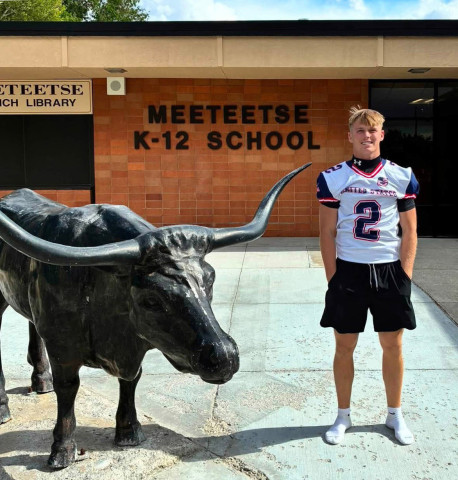 TEAMUSA Bode Ham of the Jayton Jaybirds, with jersey number two, was selected to represent the USA in the Can-Am Bowl last week in Meeteetse, Wyoming. The USA won, now leading the series 23-5. | COURTESY PHOTOS