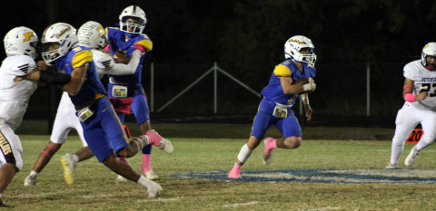 Undefeated Spur beats Petersburg to defend title