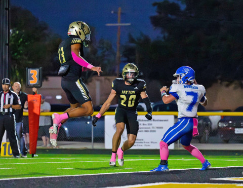 JUMPING ATTHE CHANCE to stop Rule were Sean Stanaland and Colt Gentry. | COURTESY PHOTO