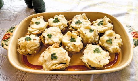 SPRING DISH of mini shepherd’s pies warms the heart as well as the tummy — and leftovers are absolutely perfect to tuck away in small containers in the fridge to send for school or work lunches. | ANGELINA LaRUE PHOTO