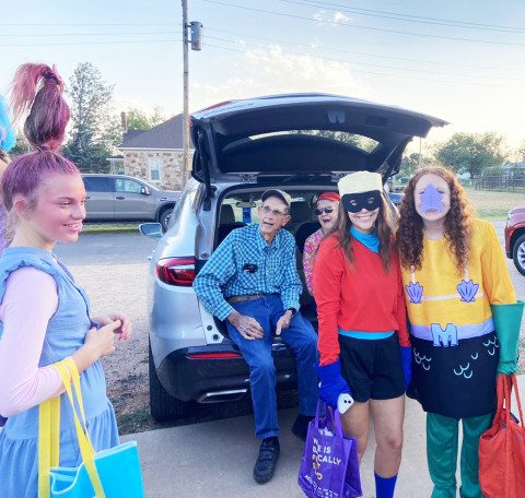 SPOTLIGHT ON JAYTON TRUNK OR TREAT SPOTLIGHT