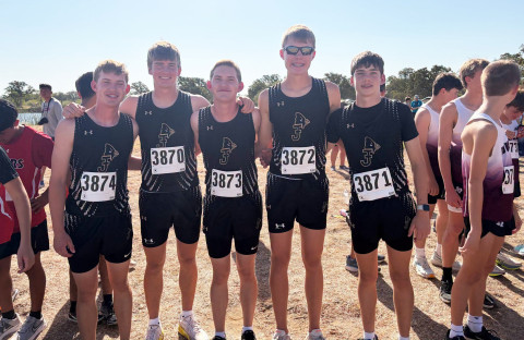 JAYTON XC AT HAWLEY The Jayton High School cross country teams competed at the Hawley meet last week. The Jaybirds finished in 5th place and the Lady Jays finished 4th as a team. All runners improved their times from the previous week. For the high school girls, Maci Scott finished 18th; for the high school boys, Ben Baldridge finished 11th and Easton Bleiker finished in 23rd place. | COURTESY PHOTOS