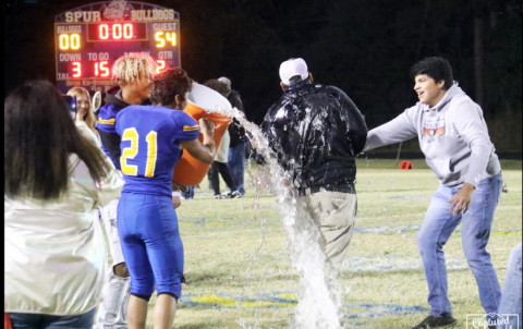 Hamilton, Walker each hit 1,000 rushing mark en route to playoffs