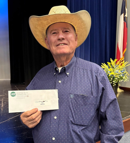 SOUTH PLAINS ELECTRIC WINNERS Congratulations go to the grand prize winners from last week’s South Plains Electric Cooperative Annual Meeting drawing in Spur last week, Gary Bridge and Mary and Bub Eldredge. Thanks to Texas Electric Cooperatives, SPEC was able to give two $500 grand prizes. | COURTESY PHOTOS