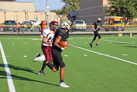 Jaybirds open district play with win