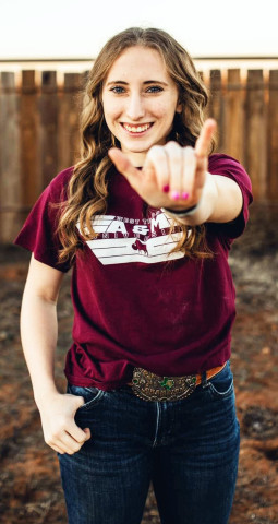 Dickens County 4-H scholarship amountshavebeenannounced. Both scholarships go to Guthrie graduates: Jaydee Foster, $10,000;andMackenzieGardner, $5,000. | COURTESY PHOTOS