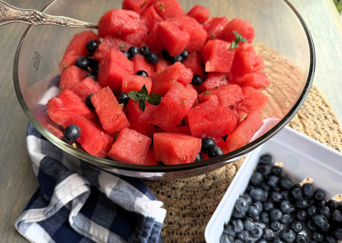 COOLSUMMERTREATS feel good going down—and provide energy for going on! | ANGELINA LaRUE PHOTO