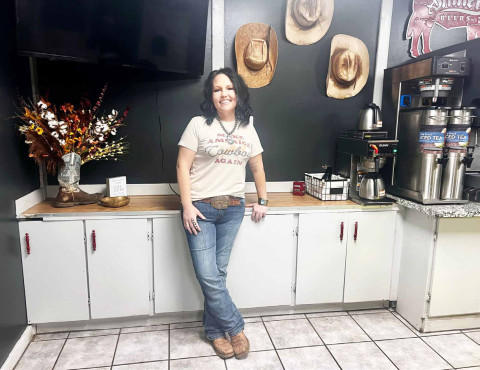 ASHLEY’STURNAROUND will soon reopen at 202 Burlington Avenue in Spur under new ownership of Ashley Stelzer, who purchased the popular restaurant space last month from the owners of the Turnaround Top Café. | COURTESY PHOTO