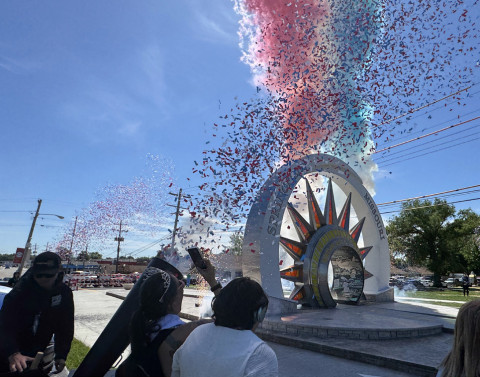 QUEEN’S GATE in Springfield, the newly dedicated monument to the Birthplace of Route 66, provides a new photo op in the“Queen City of the Ozarks,” third-largest city in Missouri and home to a wide array of dining experiences.