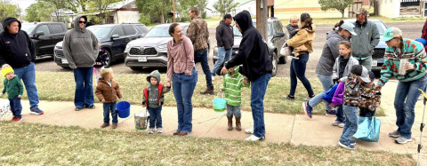 SPOTLIGHT ON DICKENS 4-H EGG HUNT