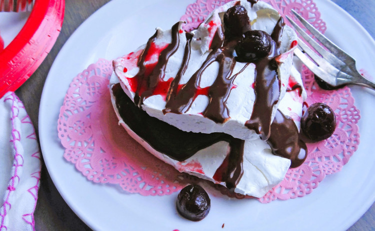 HOMEMADE MARSHMALLOWS can also be used as a dessert all on their own or served on a plate with a drizzle of chocolate sauce and topped with strawberries or cherries. | ANGELINA LaRUE PHOTO