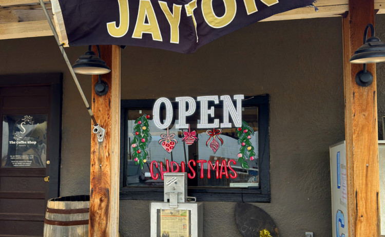 DECEMBERSENDOFF Football in December? If you're the Jayton Jaybirds, yes—with the community turning out to support their team in pursuit of a back-to-back State championship. | TEXAS SPUR