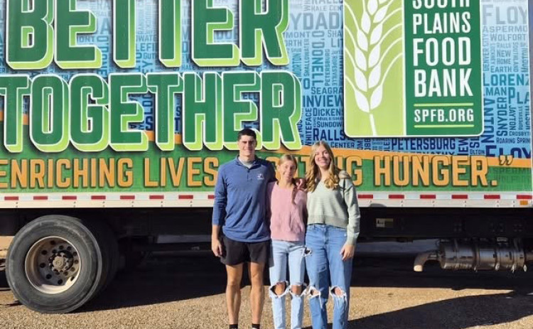 JAYTON COMMUNITY SERVICE Jayton NHS members Colt Gentry, Jace Chisum and Lainey Baldridge helped serving at the local food pantry last week. | COURTESY PHOTO