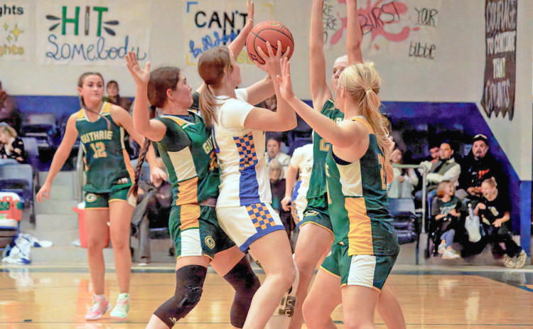 SPURETTES FALL The Spur girls basketball team took a tough loss to the #14-ranked-in-the-state Guthrie Lady Jags 43-35 on the road. | COURTESY PHOTO
