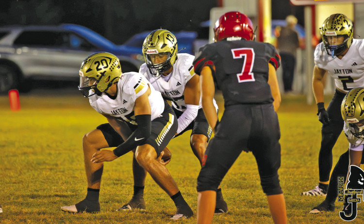 JAYBIRDS PLUNDER PIRATES Jayton blanked the Lueders-Avoca Pirates Oct. 23, 60-0. | COURTESY PHOTOS