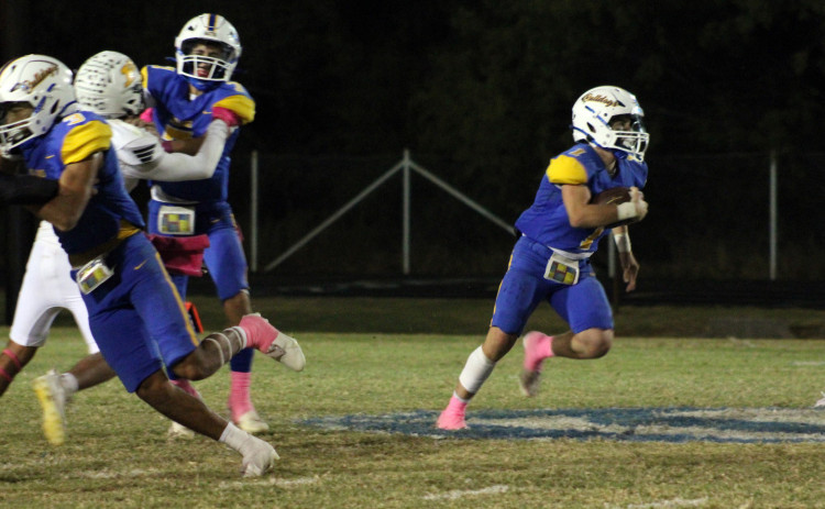 Undefeated Spur beats Petersburg to defend title
