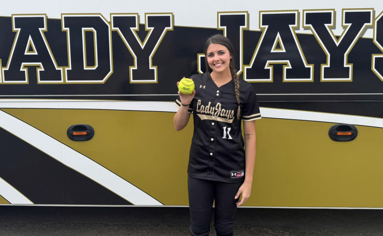 Jayton wins district tennis championship
