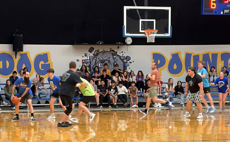 A SENIOR TRADITION Spur seniors continued a time-honored tradition last week in the faculty versus seniors basketball game took place before the Class of 2026 graduated. | COURTESY PHOTOS