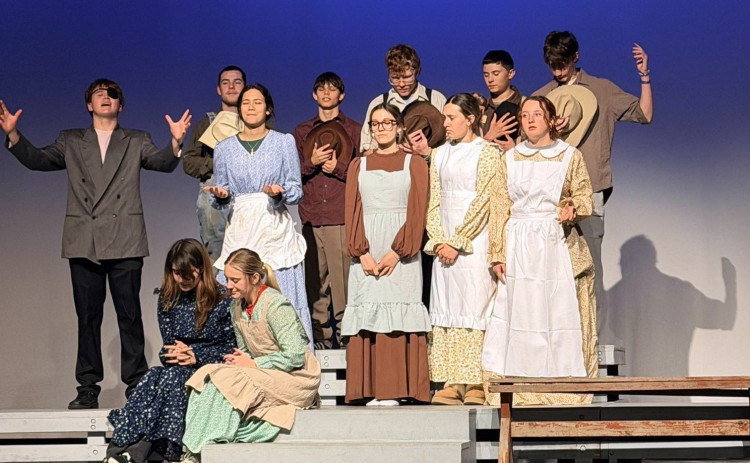 SPUROAPATBI-DISTRICT The Spur ISD production of“Anatomy of Gray”was selected to advance to bi-district competition, which will be April 1 in Spur. Set in Indiana during the late 1800s,“Anatomy of Gray” explores themes of death, loss, love and healing through a unique coming-of-age story. Brandee Hamilton is the One Act Play director. | COURTESY PHOTOS