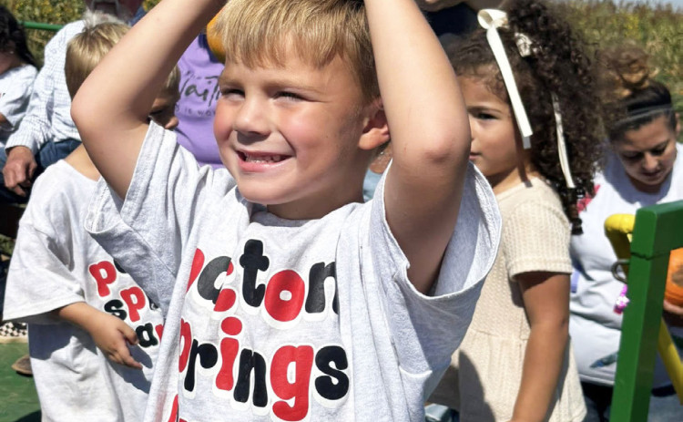 AMAZE-ING MAIZE Patton Springs ISD students enjoyed a field trip to the corn maze last week. | COURTESY PHOTOS
