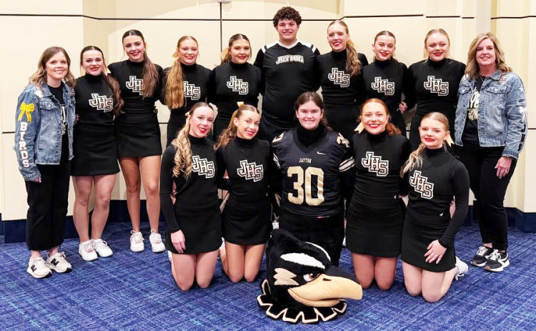 JAYTON RECOGNITION The Jayton cheer squad finished in 6th place in the State last week at the State Cheer Championships in Fort Worth. Congratulations go these girls and boys on how they competed at the state level. | COURTESY PHOTO