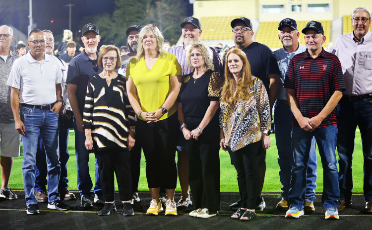 Jayton welcomes back champions from 1984-85 team