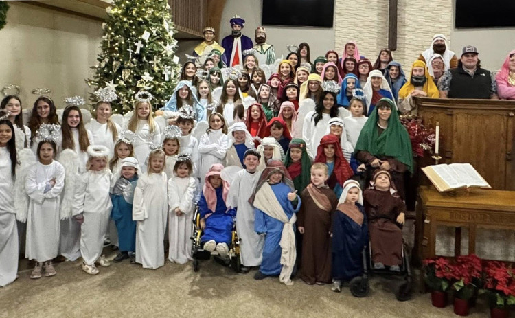 LIVING NATIVITY Spur Methodist Church hosted its annual living nativity performance Sunday night with a large cast of church youth. | COURTESY PHOTO